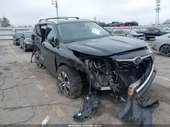 5TDGZRAH9MS049696 2021 TOYOTA HIGHLANDER