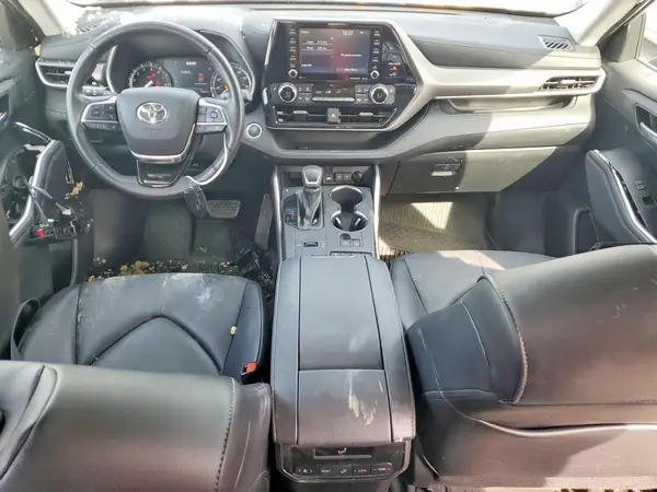 5TDGZRAH9MS089504 2021 TOYOTA HIGHLANDER - Image 8