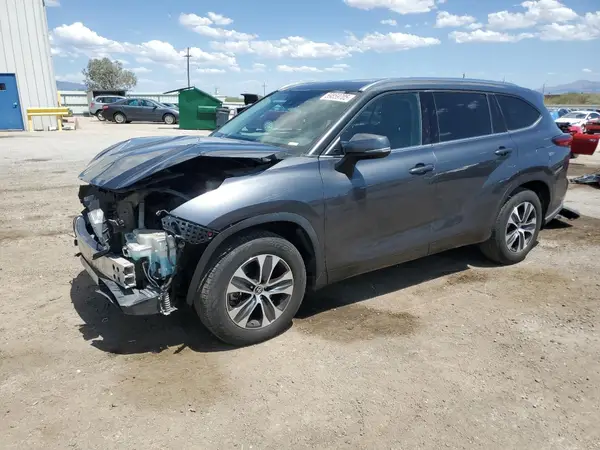 5TDGZRAH9MS515417 2021 TOYOTA HIGHLANDER - Image 1