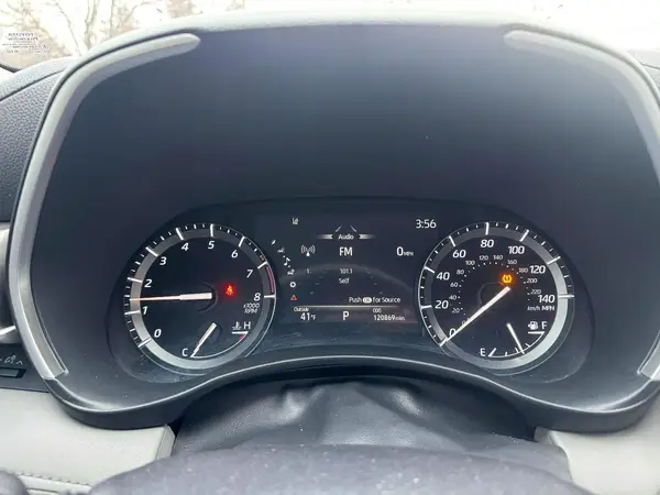 5TDGZRAH9MS526188 2021 TOYOTA HIGHLANDER - Image 8