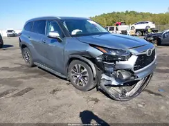 5TDGZRAH9NS103936 2022 TOYOTA HIGHLANDER