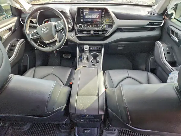 5TDGZRAH9NS107128 2022 TOYOTA HIGHLANDER - Image 8