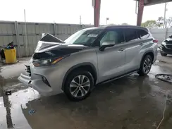 5TDGZRAH9NS107159 2022 TOYOTA HIGHLANDER