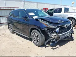 5TDGZRAH9NS143370 2022 TOYOTA HIGHLANDER