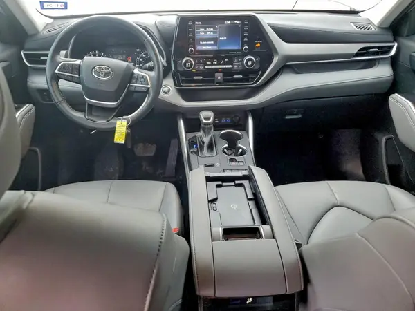 5TDGZRAH9NS551237 2022 TOYOTA HIGHLANDER - Image 8