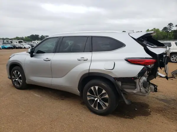 5TDGZRAHXLS000330 2020 TOYOTA HIGHLANDER - Image 2