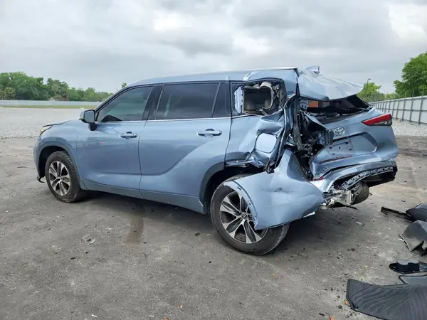 5TDGZRAHXLS005348 2020 TOYOTA HIGHLANDER - Image 2