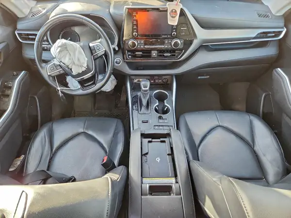 5TDGZRAHXLS010596 2020 TOYOTA HIGHLANDER - Image 8