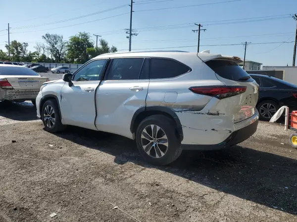 5TDGZRAHXLS027513 2020 TOYOTA HIGHLANDER - Image 2