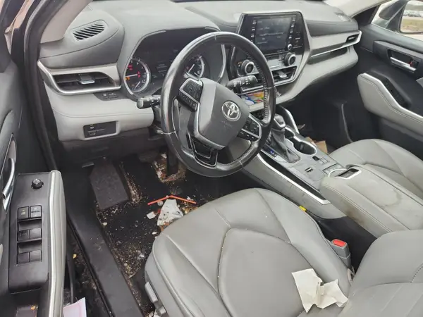 5TDGZRAHXMS043650 2021 TOYOTA HIGHLANDER - Image 8