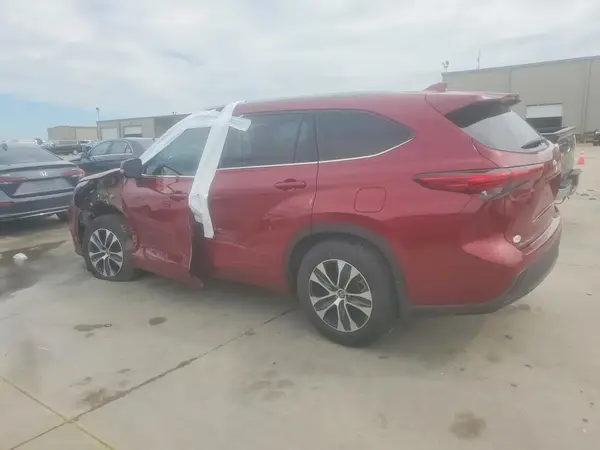 5TDGZRAHXMS045074 2021 TOYOTA HIGHLANDER - Image 2