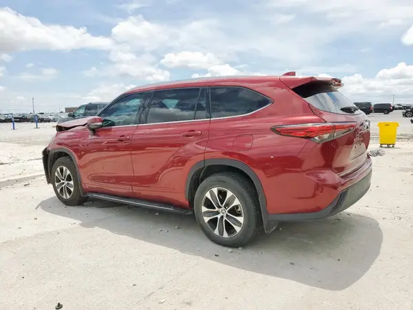 5TDGZRAHXMS049707 2021 TOYOTA HIGHLANDER - Image 2
