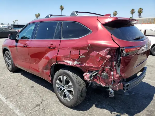 5TDGZRAHXMS064305 2021 TOYOTA HIGHLANDER - Image 2