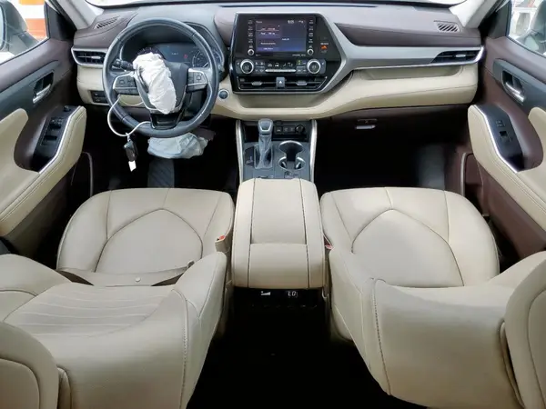 5TDGZRAHXMS070928 2021 TOYOTA HIGHLANDER - Image 8