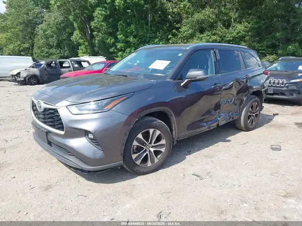 5TDGZRAHXMS516754 2021 TOYOTA HIGHLANDER - Image 2