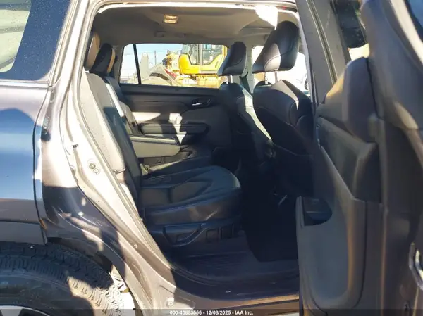 5TDGZRAHXMS523428 2021 TOYOTA HIGHLANDER - Image 8
