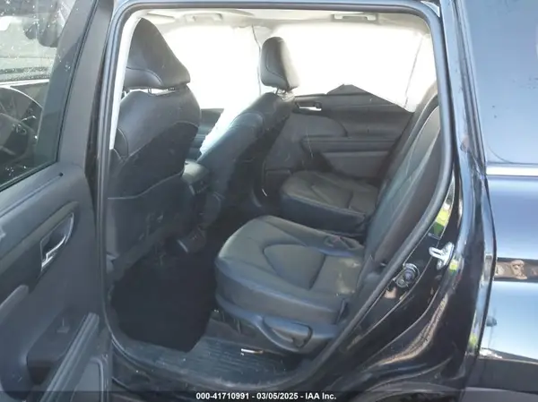 5TDGZRAHXMS530038 2021 TOYOTA HIGHLANDER - Image 8