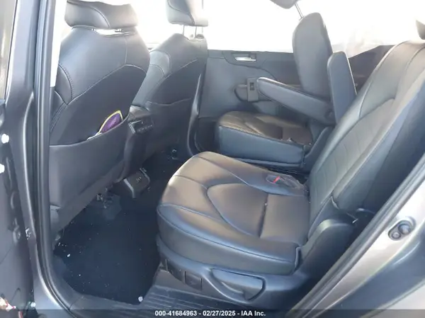 5TDGZRAHXMS534204 2021 TOYOTA HIGHLANDER - Image 8