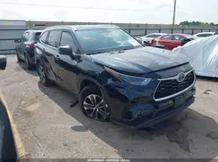 5TDGZRAHXNS102519 2022 TOYOTA HIGHLANDER