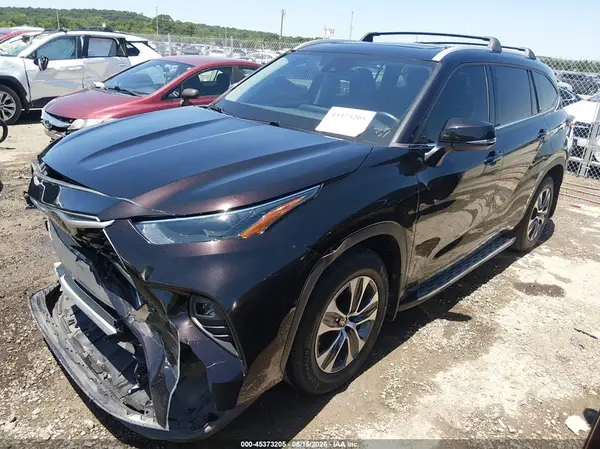 5TDGZRAHXNS125296 2022 TOYOTA HIGHLANDER - Image 2