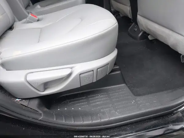 5TDGZRAHXNS130420 2022 TOYOTA HIGHLANDER - Image 8