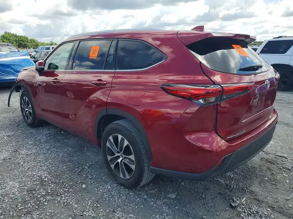5TDGZRAHXNS136170 2022 TOYOTA HIGHLANDER - Image 2