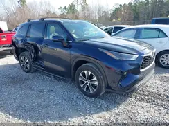 5TDGZRAHXNS141885 2022 TOYOTA HIGHLANDER