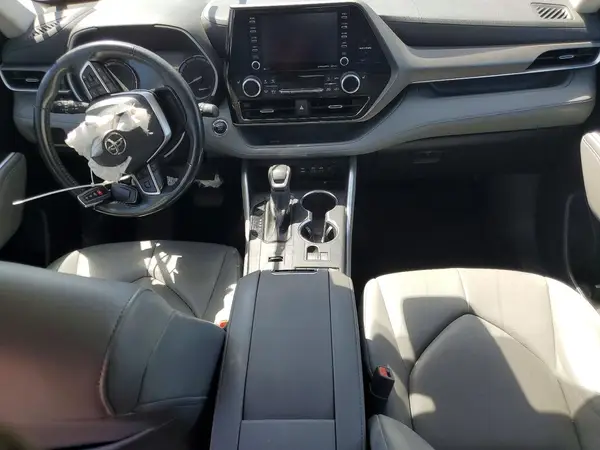5TDGZRAHXNS543857 2022 TOYOTA HIGHLANDER - Image 8