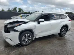 5TDGZRAHXNS551425 2022 TOYOTA HIGHLANDER