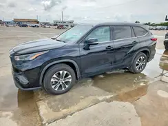 5TDGZRAHXNS555782 2022 TOYOTA HIGHLANDER