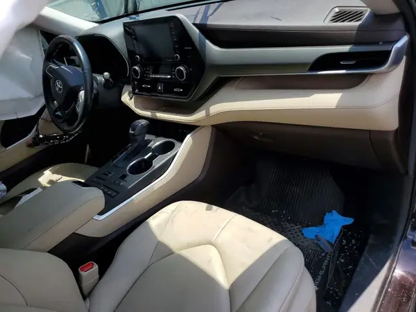 5TDGZRBH0LS019502 2020 TOYOTA HIGHLANDER - Image 8