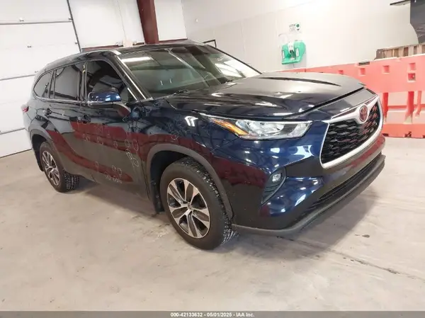 5TDGZRBH0LS024229 2020 TOYOTA HIGHLANDER - Image 1