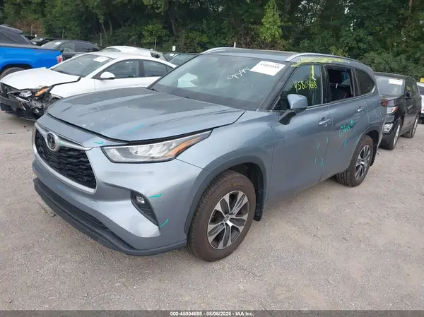 5TDGZRBH0LS028541 2020 TOYOTA HIGHLANDER - Image 2