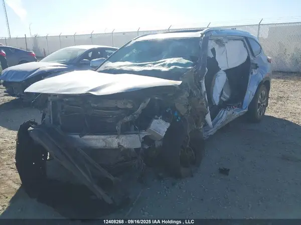 5TDGZRBH0LS502388 2020 TOYOTA HIGHLANDER - Image 2