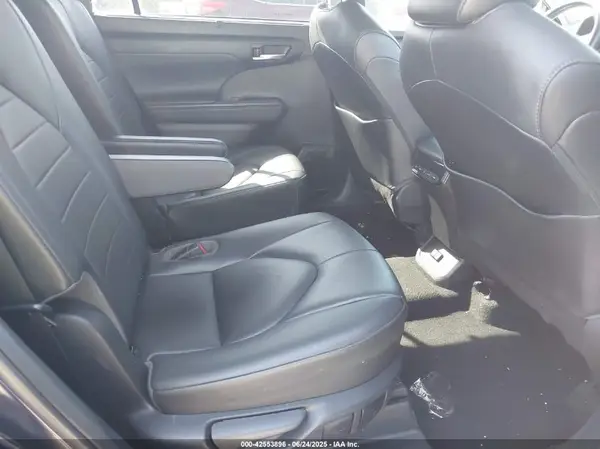 5TDGZRBH0LS507459 2020 TOYOTA HIGHLANDER - Image 8