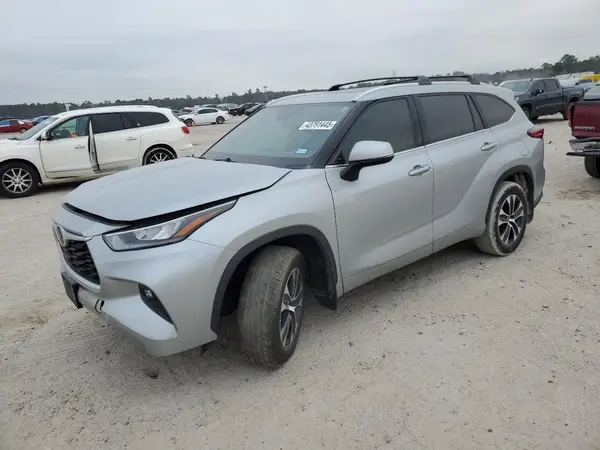 5TDGZRBH0LS508126 2020 TOYOTA HIGHLANDER - Image 1