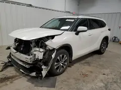 5TDGZRBH0LS520129 2020 TOYOTA HIGHLANDER