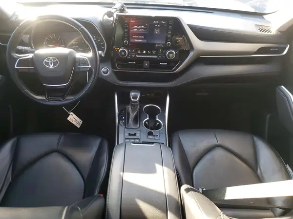 5TDGZRBH0MS083735 2021 TOYOTA HIGHLANDER - Image 8