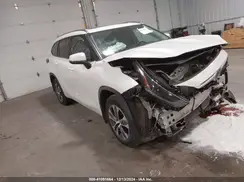 5TDGZRBH0MS101425 2021 TOYOTA HIGHLANDER