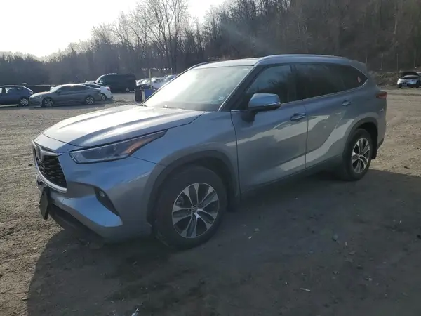 5TDGZRBH0MS112635 2021 TOYOTA HIGHLANDER - Image 1