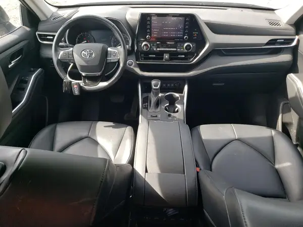 5TDGZRBH0MS138927 2021 TOYOTA HIGHLANDER - Image 8