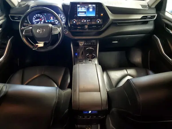 5TDGZRBH0MS141049 2021 TOYOTA HIGHLANDER - Image 8