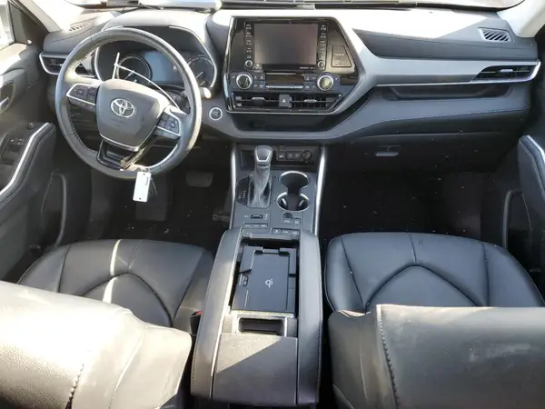 5TDGZRBH0MS158966 2021 TOYOTA HIGHLANDER - Image 8