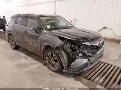 5TDGZRBH0MS159731 2021 TOYOTA HIGHLANDER