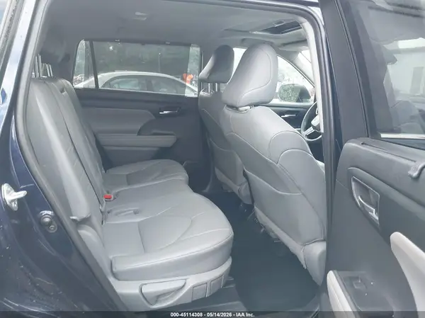 5TDGZRBH0MS554685 2021 TOYOTA HIGHLANDER - Image 8