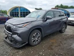 5TDGZRBH0NS169760 2022 TOYOTA HIGHLANDER