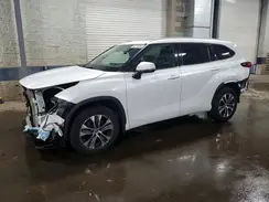 5TDGZRBH0NS179138 2022 TOYOTA HIGHLANDER