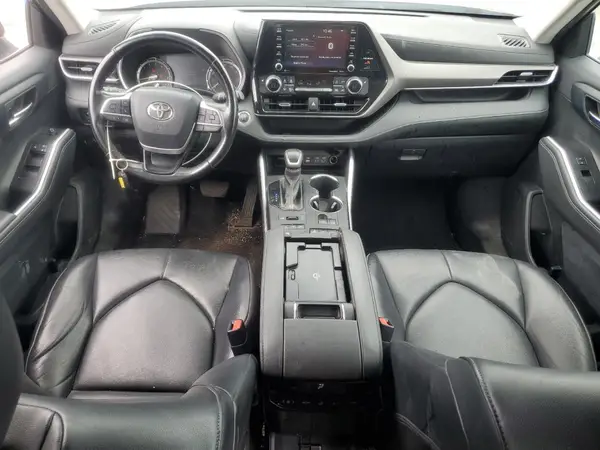 5TDGZRBH0NS204460 2022 TOYOTA HIGHLANDER - Image 8