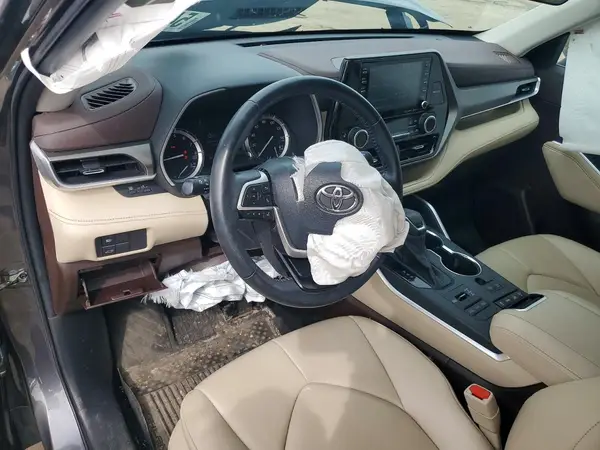 5TDGZRBH0NS238284 2022 TOYOTA HIGHLANDER - Image 8