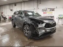 5TDGZRBH0NS256946 2022 TOYOTA HIGHLANDER